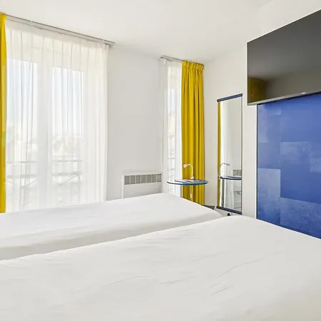 Hotel Ibis Styles Paris Republique Le Marais Exterior foto