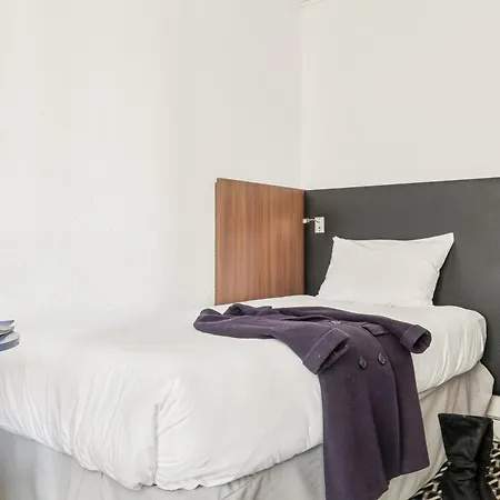 Hotel Ibis Styles Paris Republique Le Marais Exterior foto