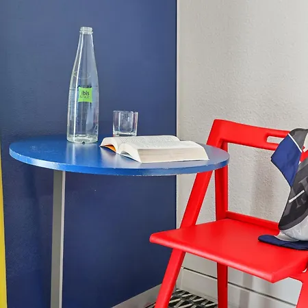 Hotel Ibis Styles Paris Republique Le Marais Exterior foto